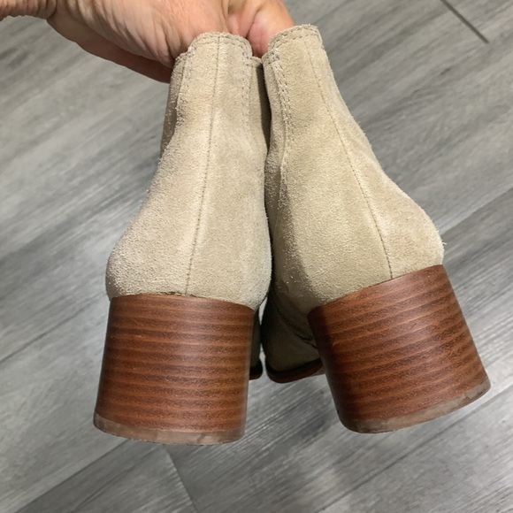 Lucky Brand LILYE Bootie Fashion Suede Khaki Boots size 10 - Picture 5 of 9